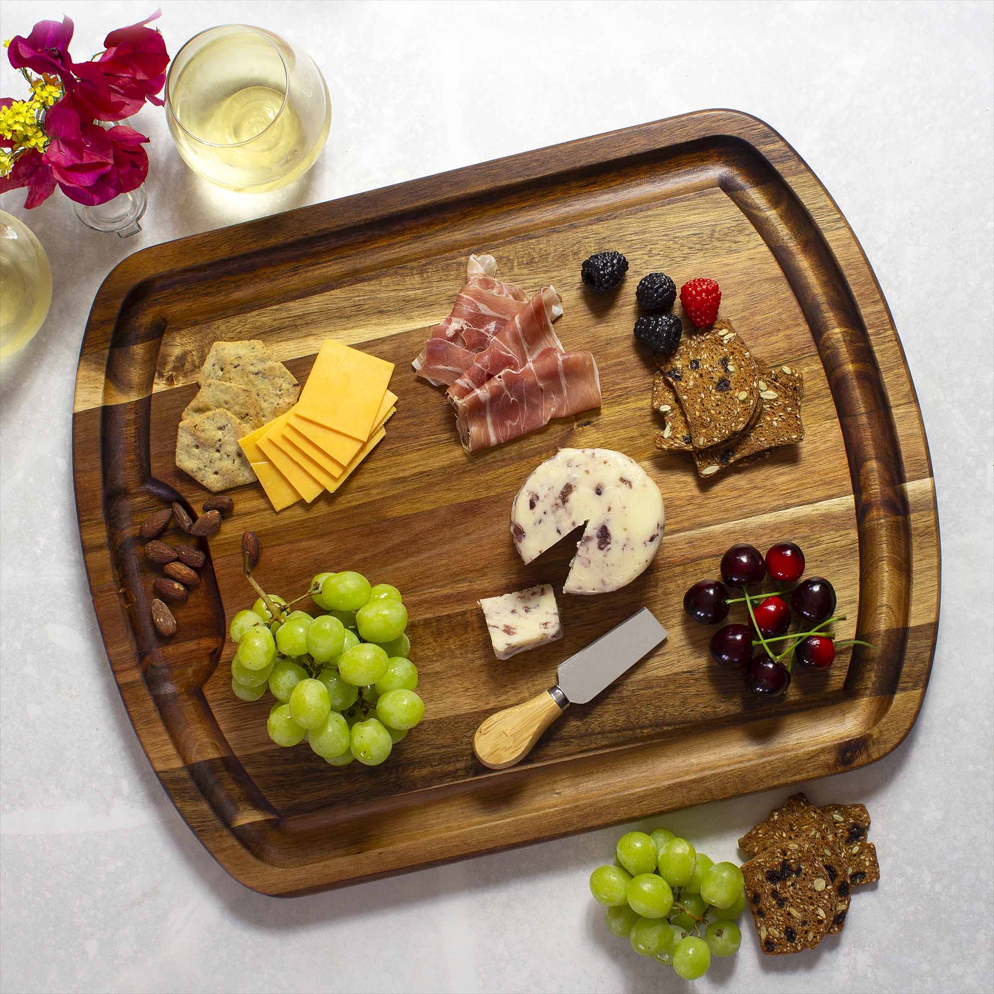 Rock & Branch Acacia Wood Carving Board with Juice Groove - Thumbnail 3
